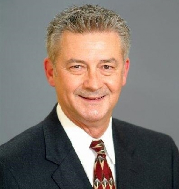 Dennis Shelby, CEO